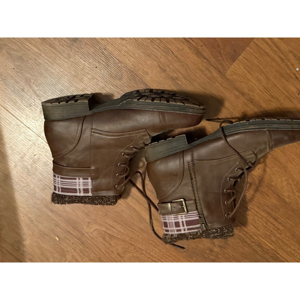 Cabin Cutie Brown‎ Plaid Lace Up Side Zip Ankle Boots Women Size 9